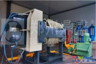 十九大報(bào)告中明確指出:&ldquo;建設(shè)生態(tài)文明是中華民族永續(xù)發(fā)展的千年大計(jì)&rdquo;,而污泥的無(wú)害化與資源化處置問(wèn)題備受關(guān)注。&rdquo; 大環(huán)境下 污泥壓濾機(jī)廠家銷量出現(xiàn)新高峰